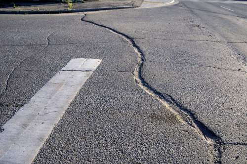 Crack Repairs in Independence, MO by Patrick’s Asphalt Paving